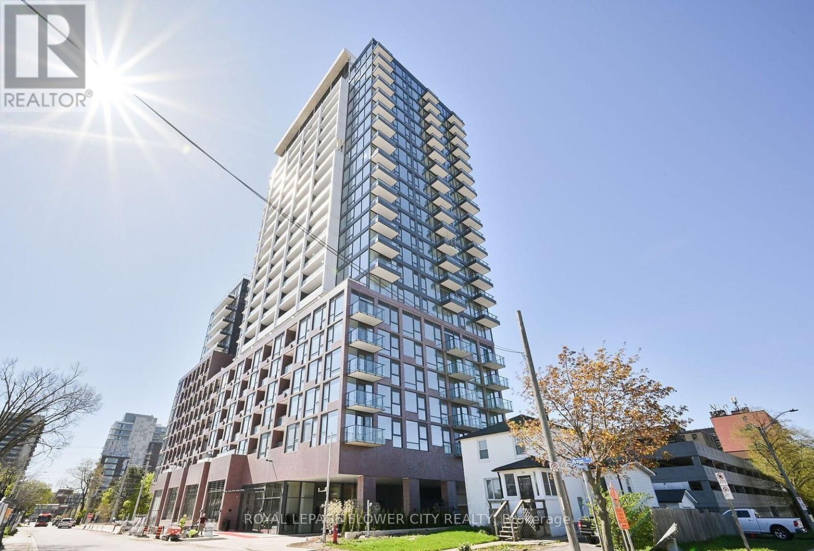 411 - 28 ANN STREET, Mississauga, Ontario