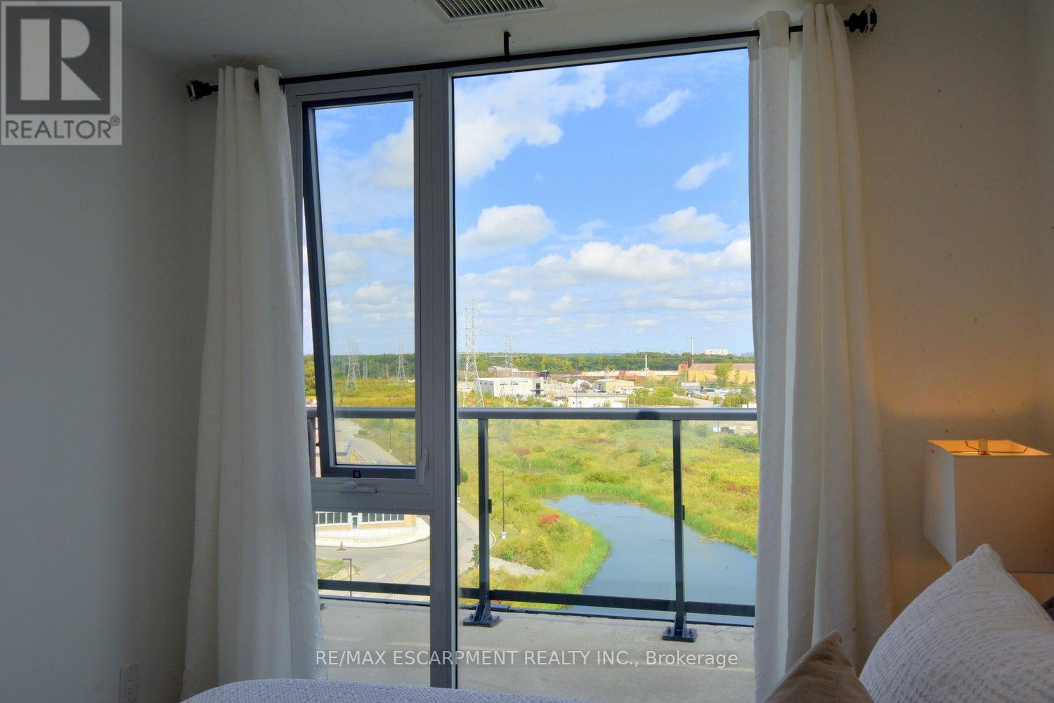 B1006 - 3200 Dakota Common, Burlington, Ontario  L7M 2A7 - Photo 17 - W12551566