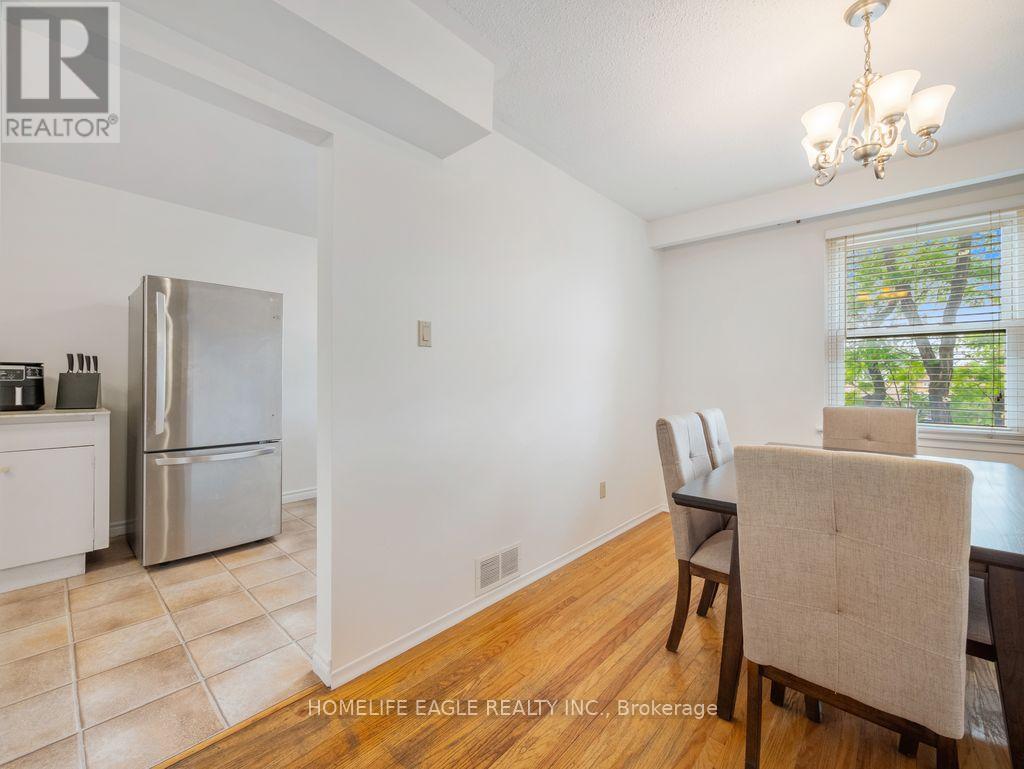 16 - 7255 Dooley Drive, Mississauga, Ontario  L4T 2S7 - Photo 8 - W12551610