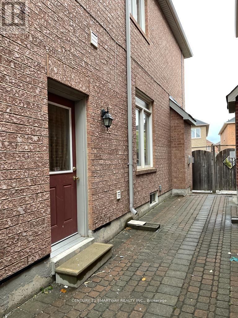 Bsmnt - 3224 Tacc Drive, Mississauga, Ontario  L5M 0H3 - Photo 2 - W12551622