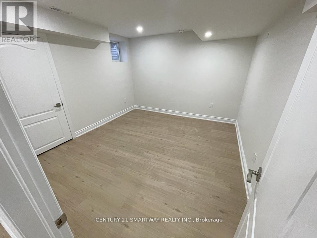 Bsmnt - 3224 Tacc Drive, Mississauga, Ontario  L5M 0H3 - Photo 4 - W12551622