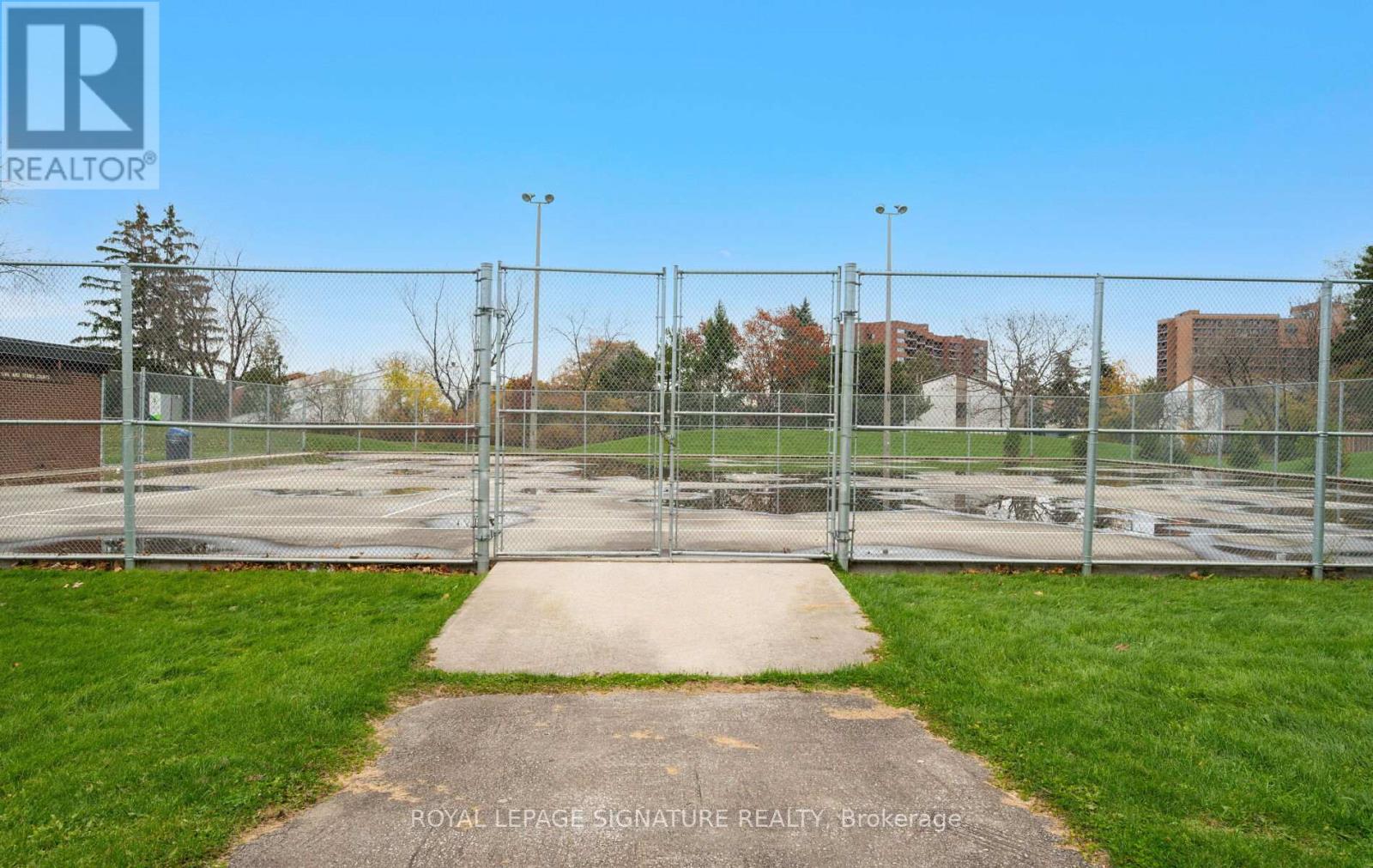 3509 Woodhurst Crescent, Mississauga, Ontario  L5L 1N5 - Photo 41 - W12551624