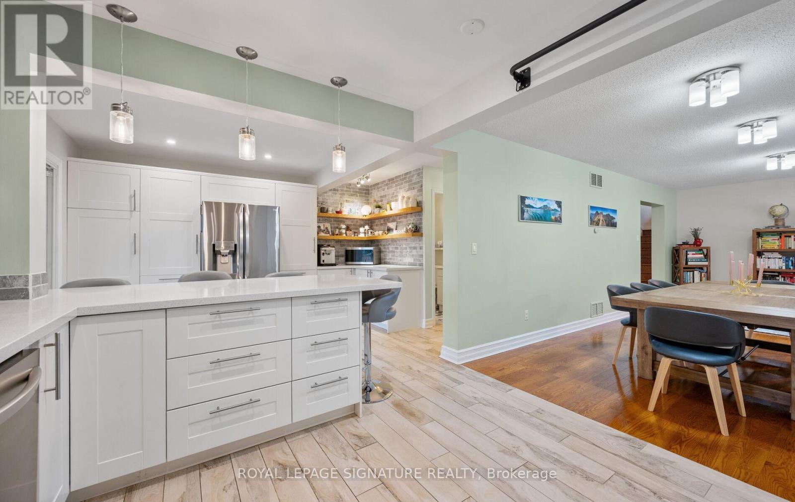 3509 Woodhurst Crescent, Mississauga, Ontario  L5L 1N5 - Photo 9 - W12551624