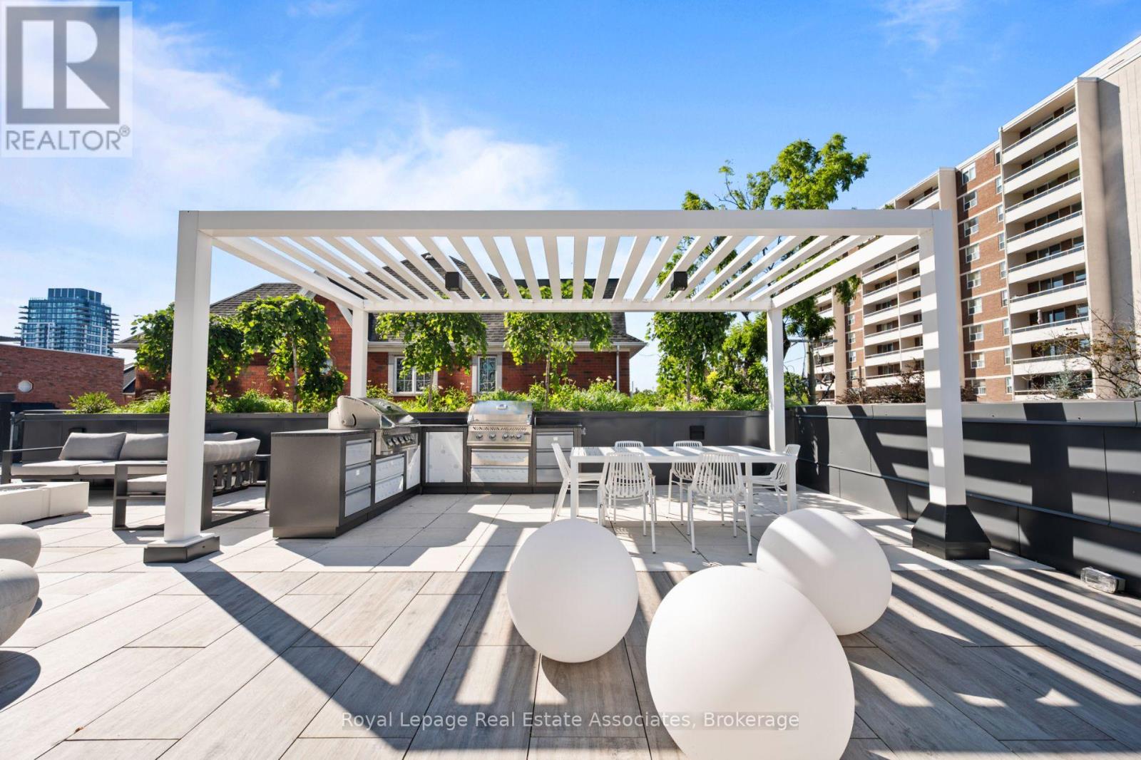 602 - 370 Martha Street, Burlington, Ontario  L7R 0G9 - Photo 32 - W12551644