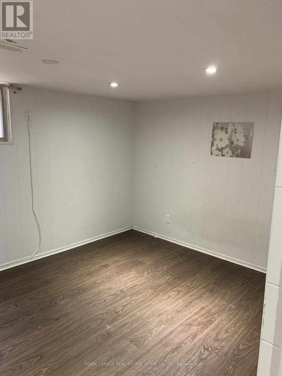 464 Euclid Avenue, Toronto, Ontario  M6G 2S9 - Photo 12 - C12472606