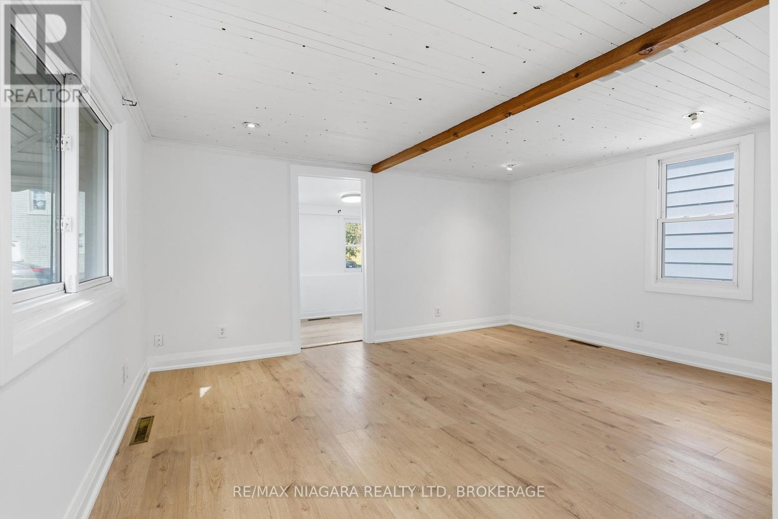 140 Clara Street, Thorold, Ontario  L2V 1K3 - Photo 14 - X12551688