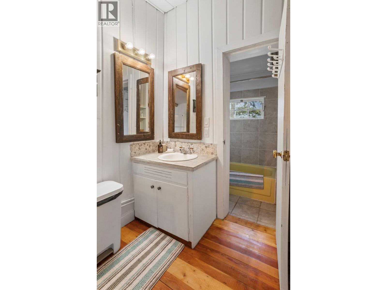 11899 3a Highway, Destiny Bay, British Columbia  V0B 1A3 - Photo 18 - 10349496