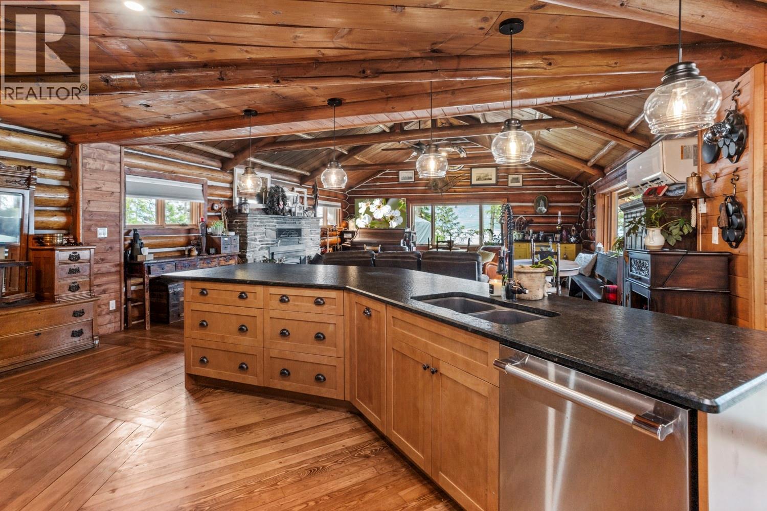 11899 3a Highway, Destiny Bay, British Columbia  V0B 1A3 - Photo 9 - 10349496