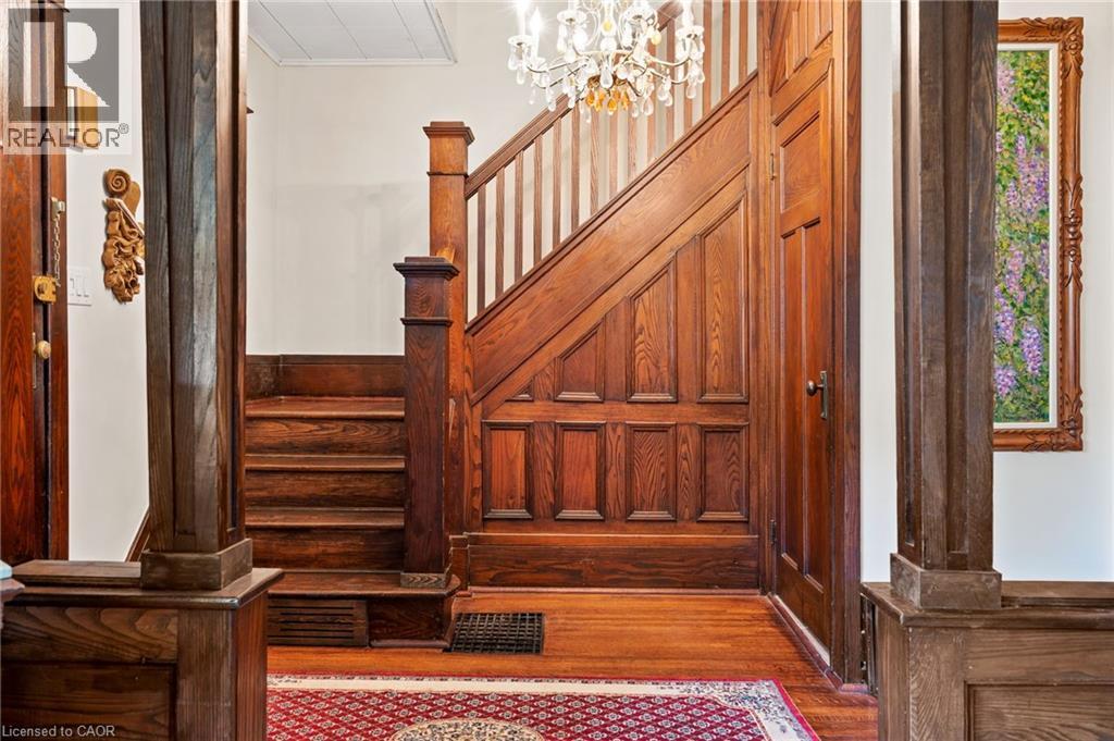 2 Carleton Street N, Thorold, Ontario  L2V 2A3 - Photo 8 - 40788785