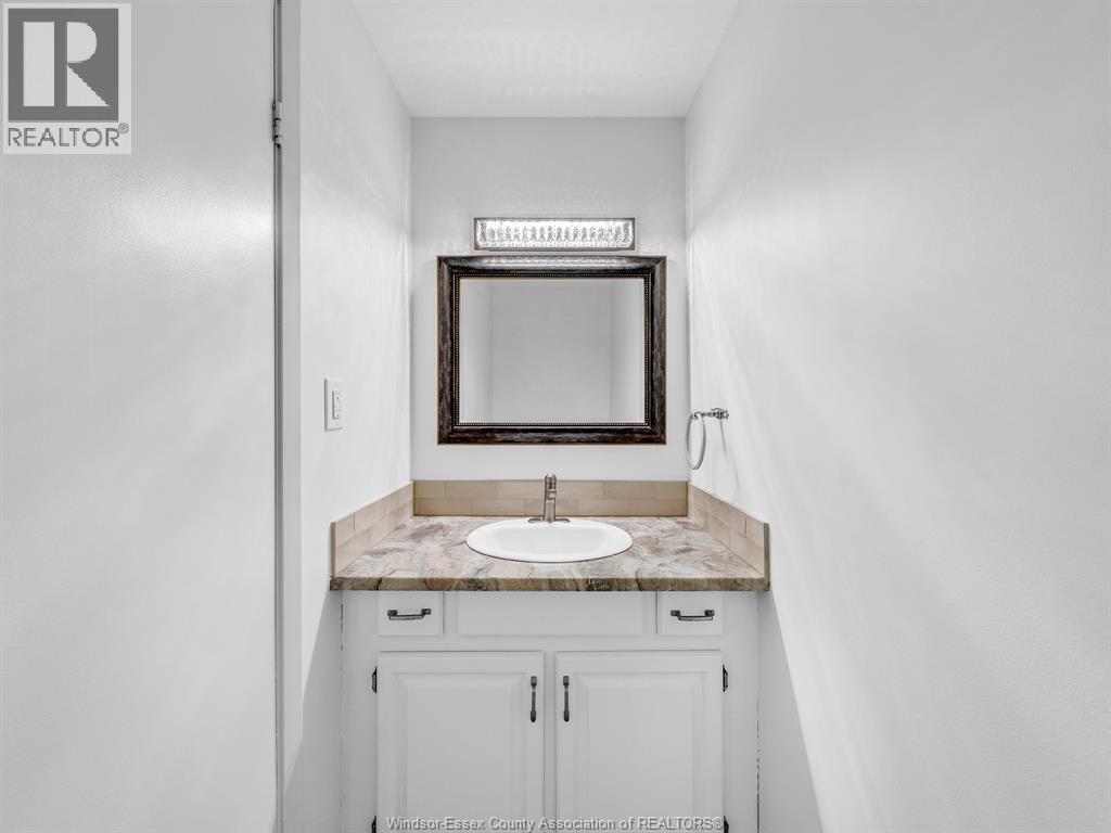3663 Riverside Drive East Unit# 203, Windsor, Ontario  N8Y 4V3 - Photo 16 - 25028962