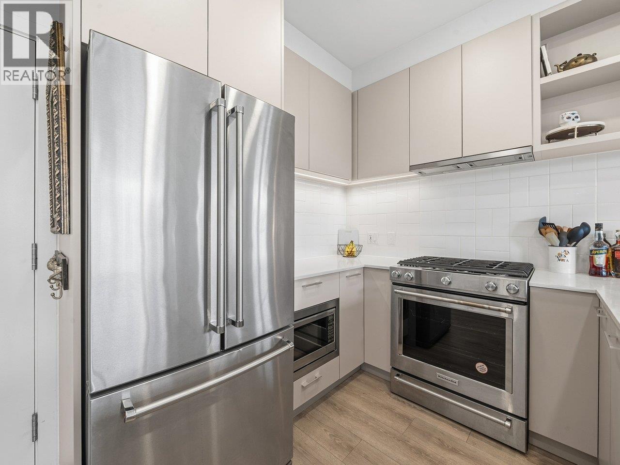 613 735 Anskar Court, Coquitlam, British Columbia  V3J 0L7 - Photo 9 - R3067786