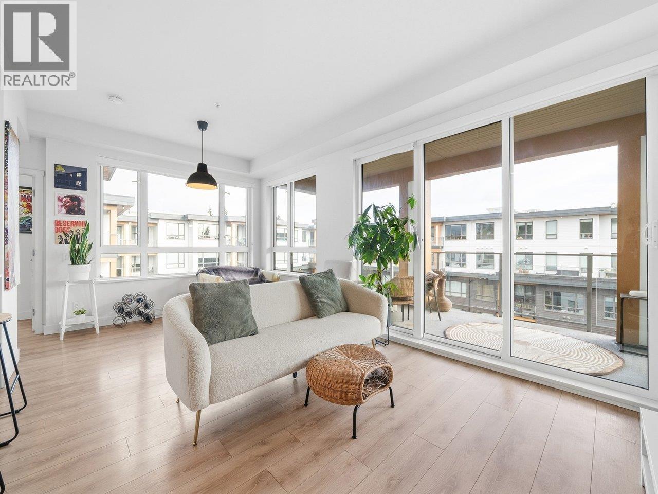 613 735 Anskar Court, Coquitlam, British Columbia  V3J 0L7 - Photo 2 - R3067786