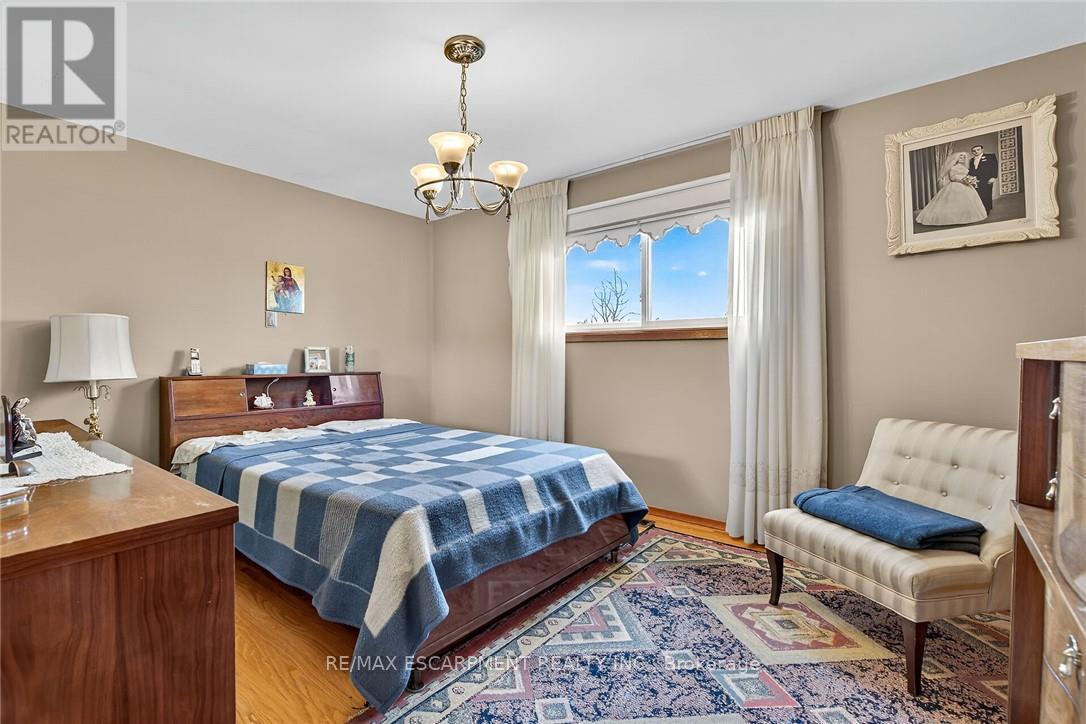 5 Third Road E, Hamilton, Ontario  L8J 3J5 - Photo 24 - X12551488