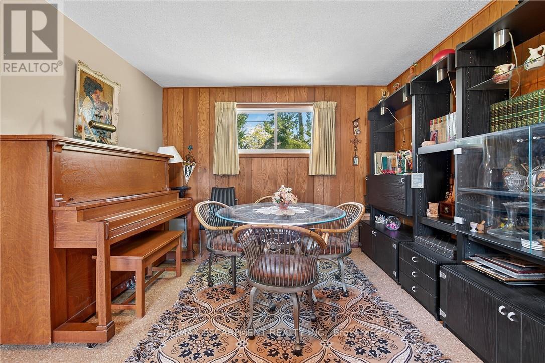 5 Third Road E, Hamilton, Ontario  L8J 3J5 - Photo 32 - X12551488