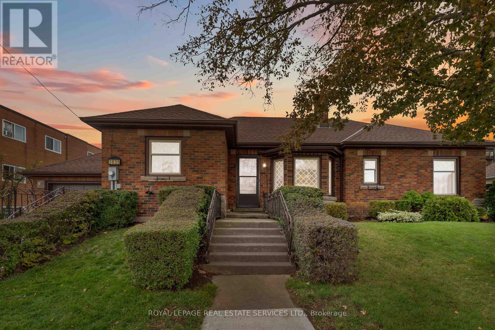 3835 Main Street, Niagara Falls, Ontario  L2G 6B4 - Photo 2 - X12551498