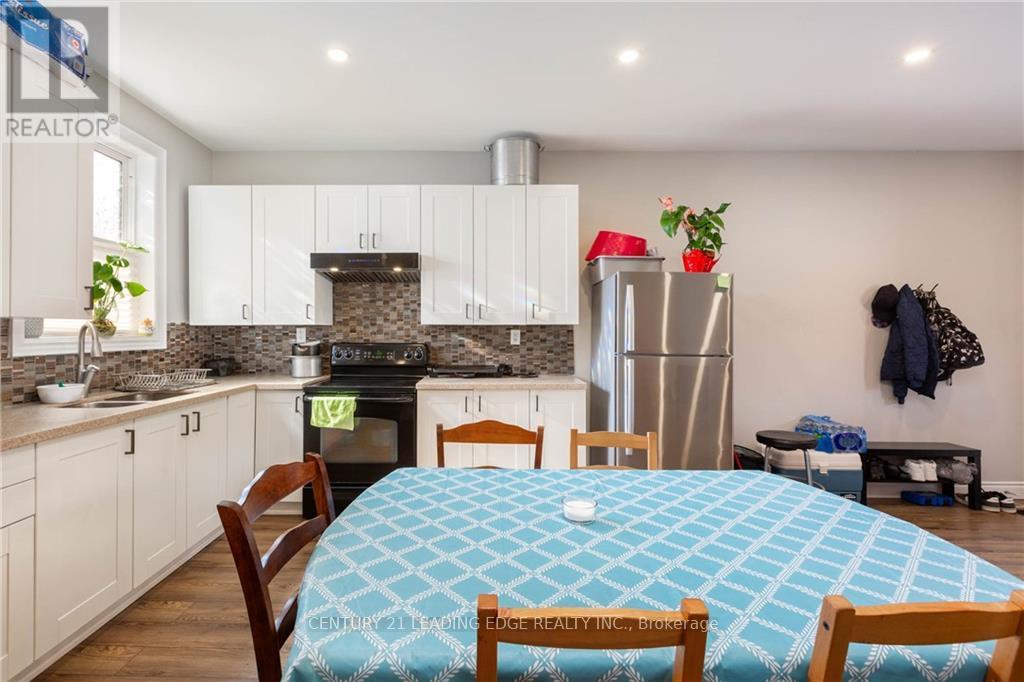 A - 382 Cannon Street E, Hamilton, Ontario  L8L 2C4 - Photo 5 - X12551602