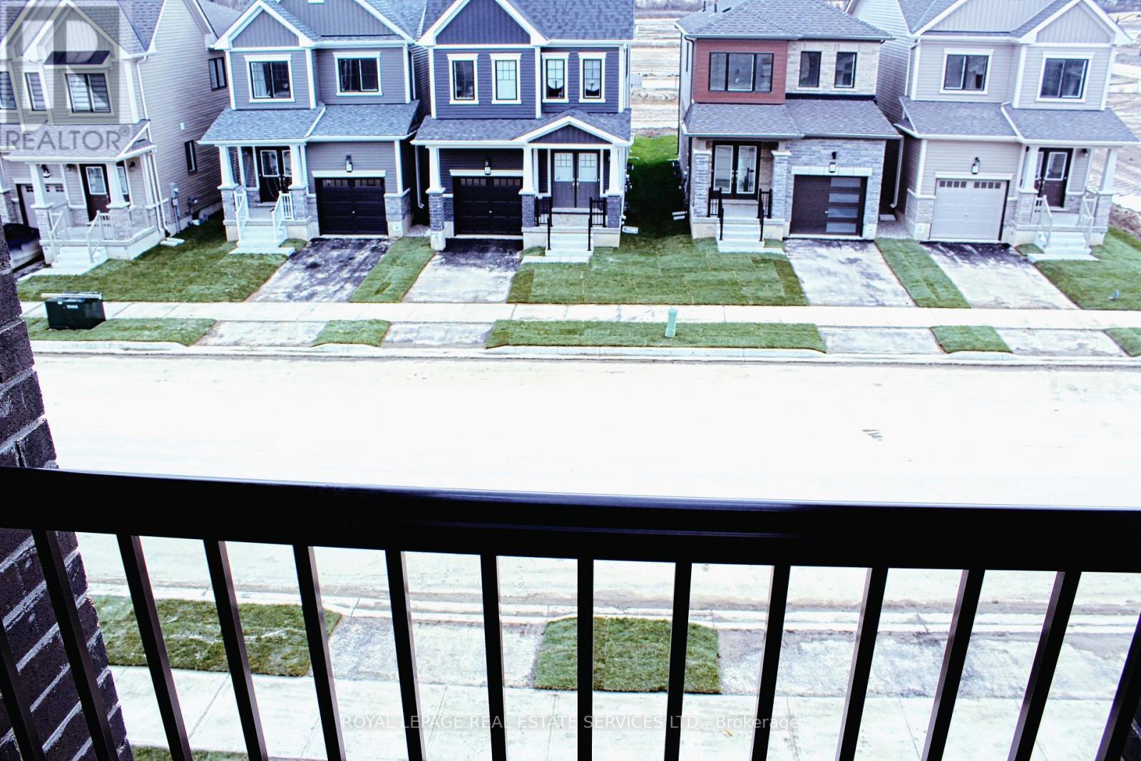 29 Greig Street, Brantford, Ontario N3T 0Y5 - Photo 32 - X12551654