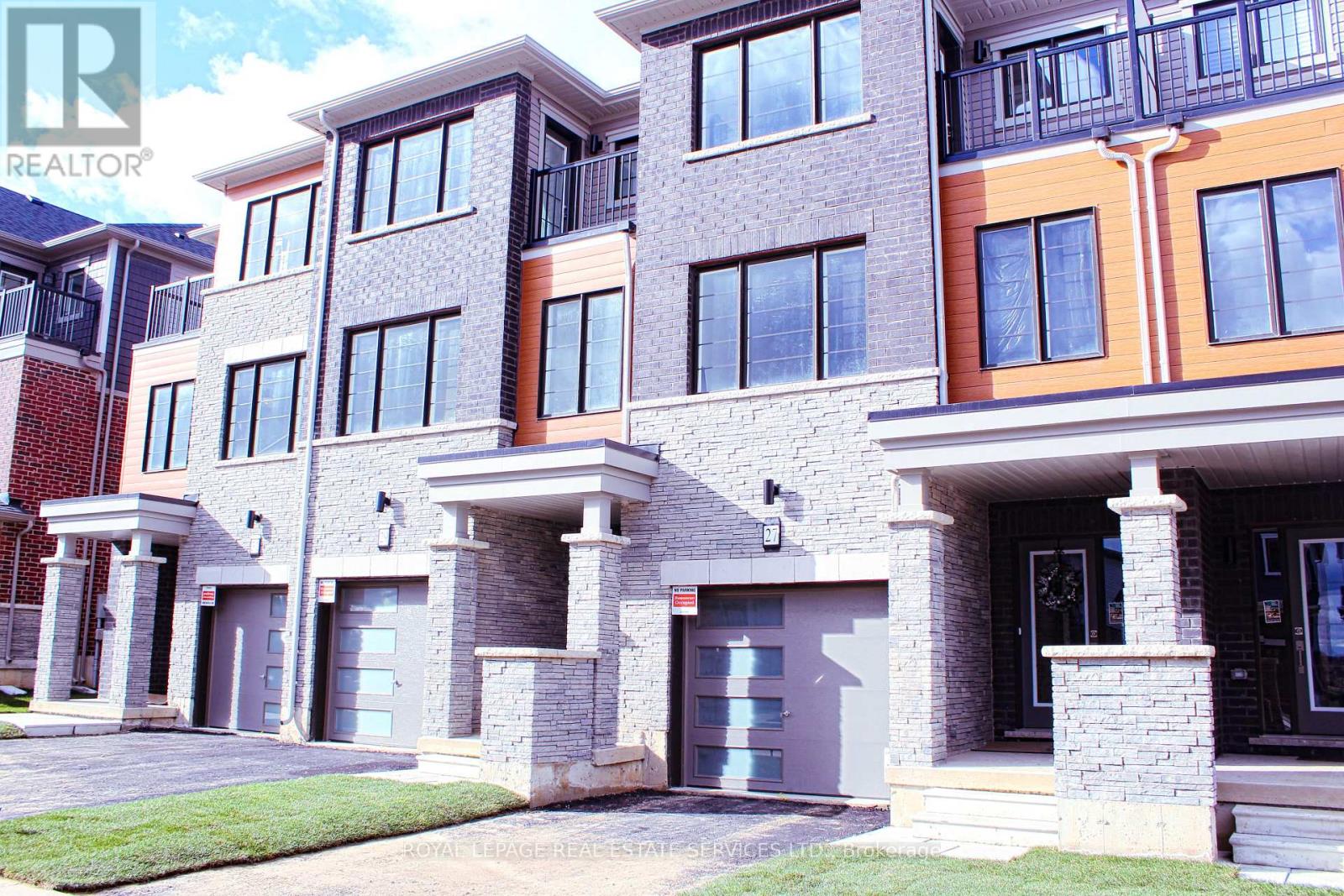 29 Greig Street, Brantford, Ontario N3T 0Y5 - Photo 4 - X12551654