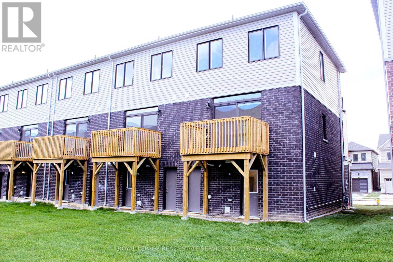 29 Greig Street, Brantford, Ontario N3T 0Y5 - Photo 47 - X12551654