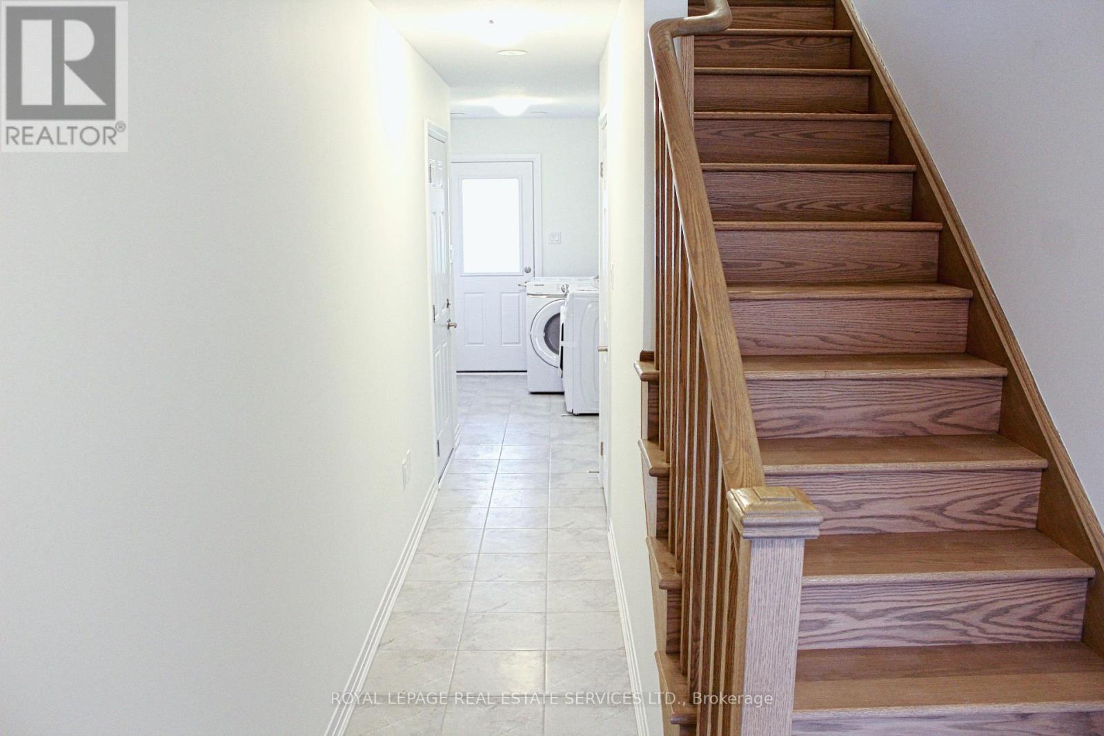 29 Greig Street, Brantford, Ontario N3T 0Y5 - Photo 6 - X12551654