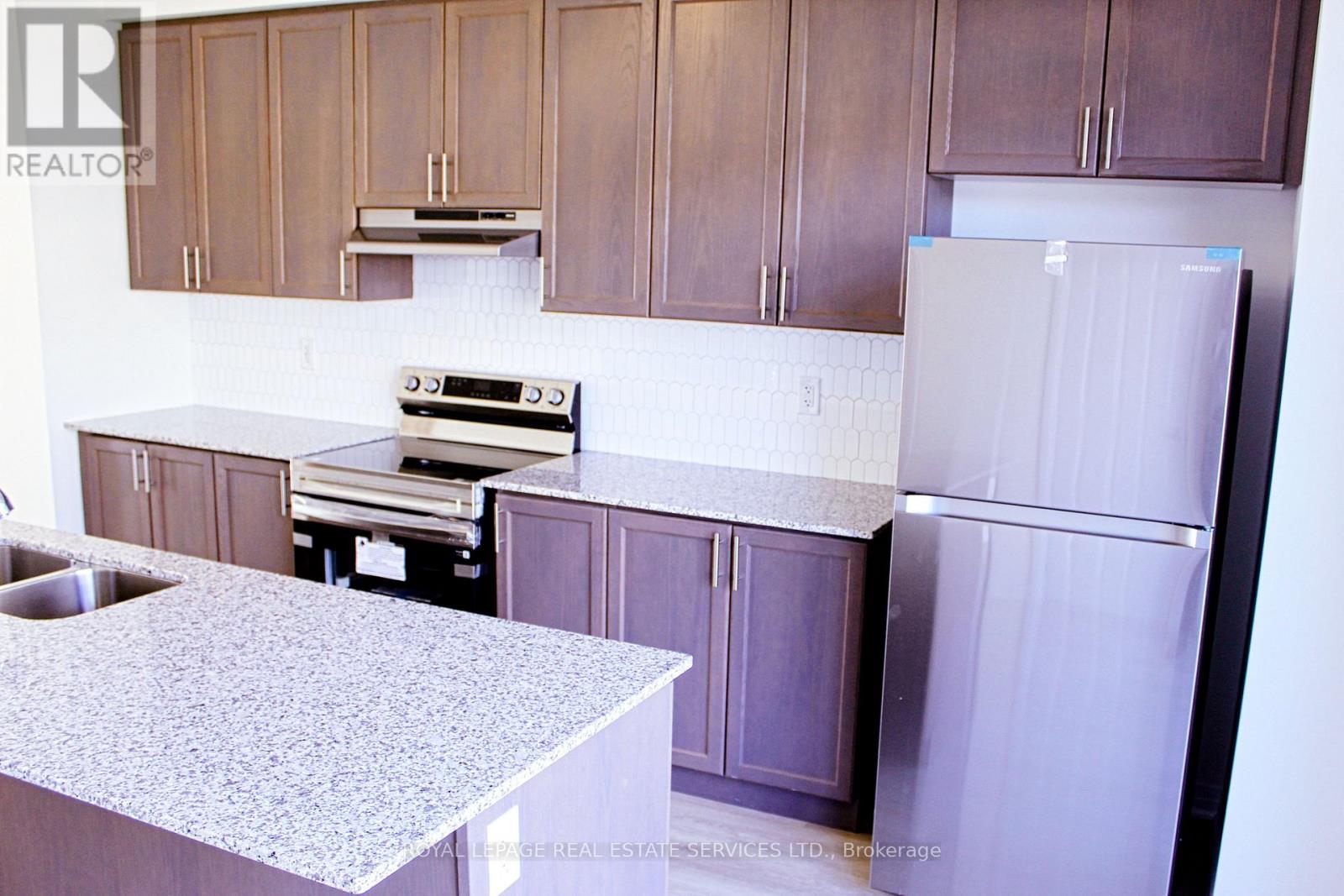 29 Greig Street, Brantford, Ontario N3T 0Y5 - Photo 8 - X12551654