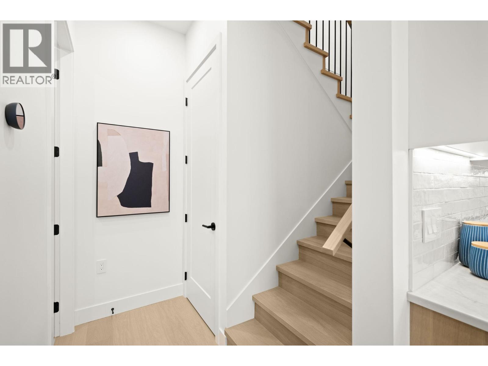 2965 Glen Drive, Vancouver, British Columbia  V5T 2P1 - Photo 10 - R3067820