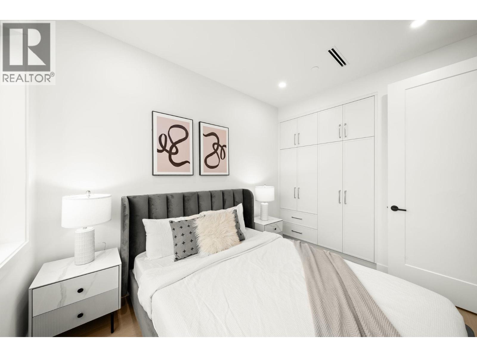 2965 Glen Drive, Vancouver, British Columbia  V5T 2P1 - Photo 15 - R3067820