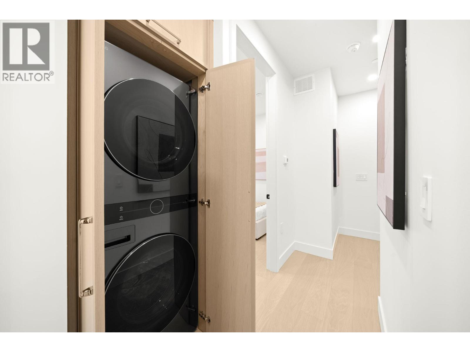 2965 Glen Drive, Vancouver, British Columbia  V5T 2P1 - Photo 20 - R3067820