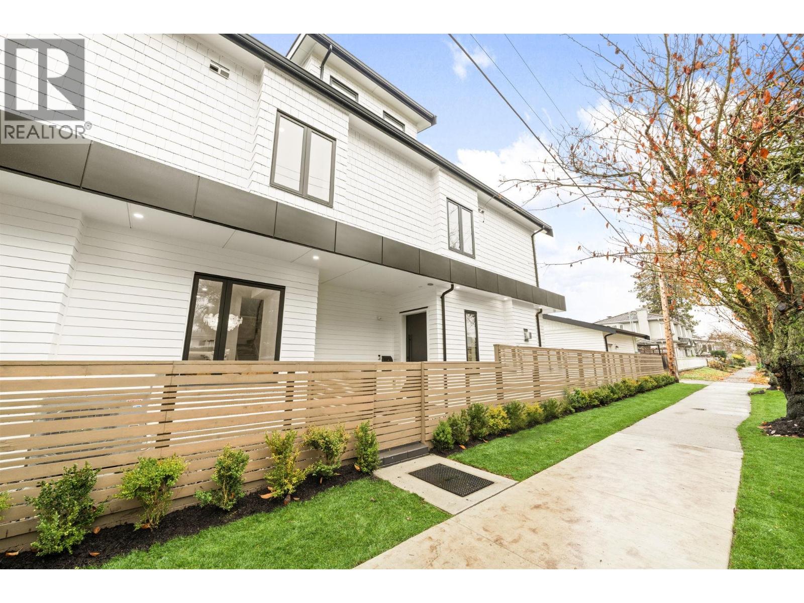 2965 Glen Drive, Vancouver, British Columbia  V5T 2P1 - Photo 28 - R3067820