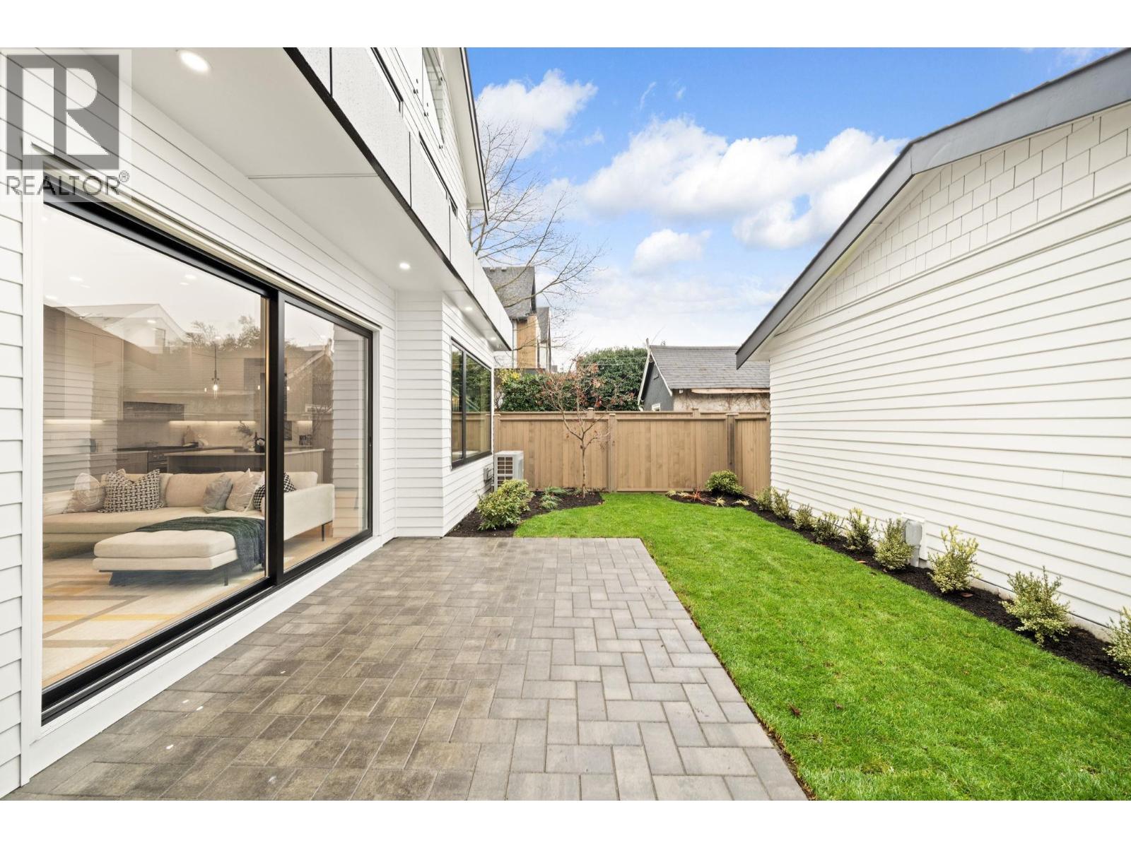 2965 Glen Drive, Vancouver, British Columbia  V5T 2P1 - Photo 29 - R3067820