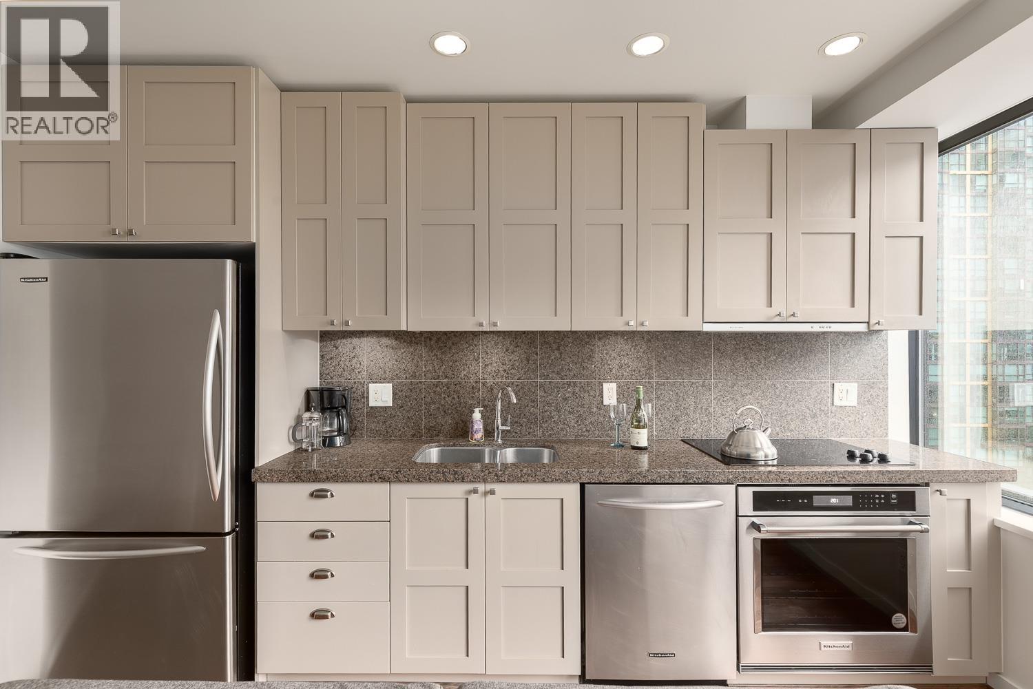 913 1333 W Georgia Street, Vancouver, British Columbia  V6E 4V3 - Photo 8 - R3067822