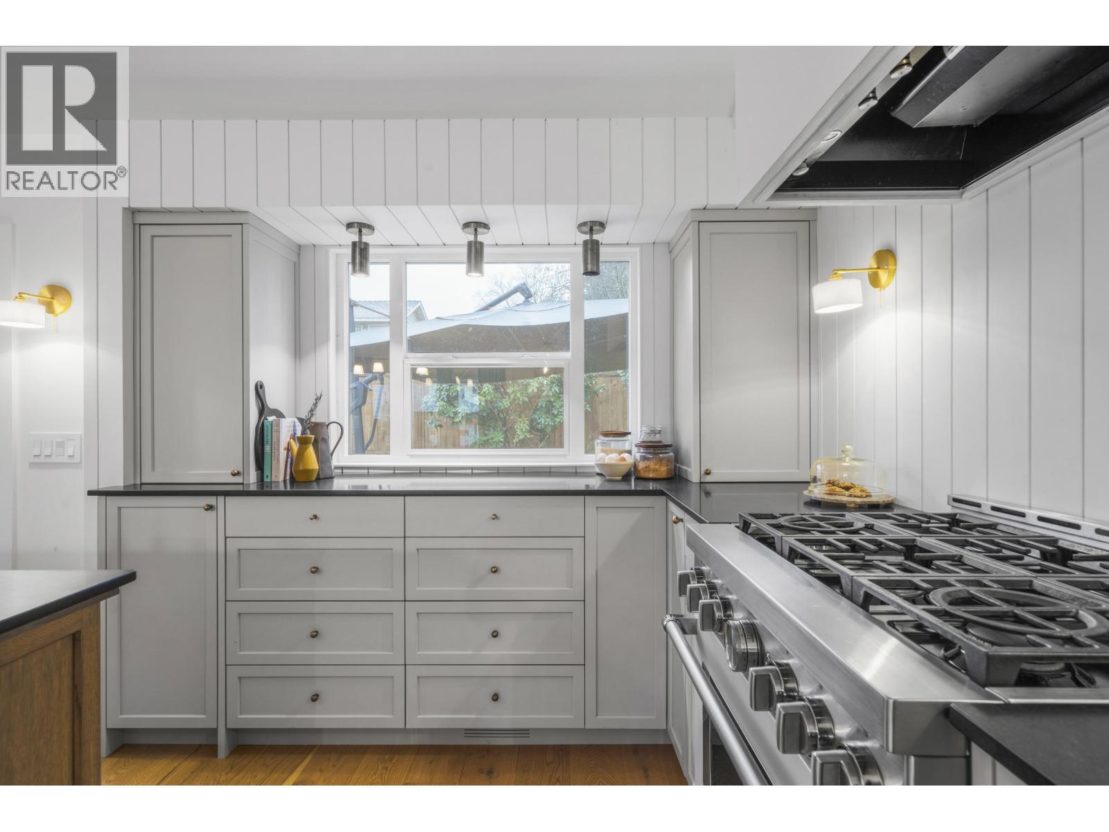 12432 Edge Street, Maple Ridge, British Columbia  V2X 0B3 - Photo 10 - R3067815