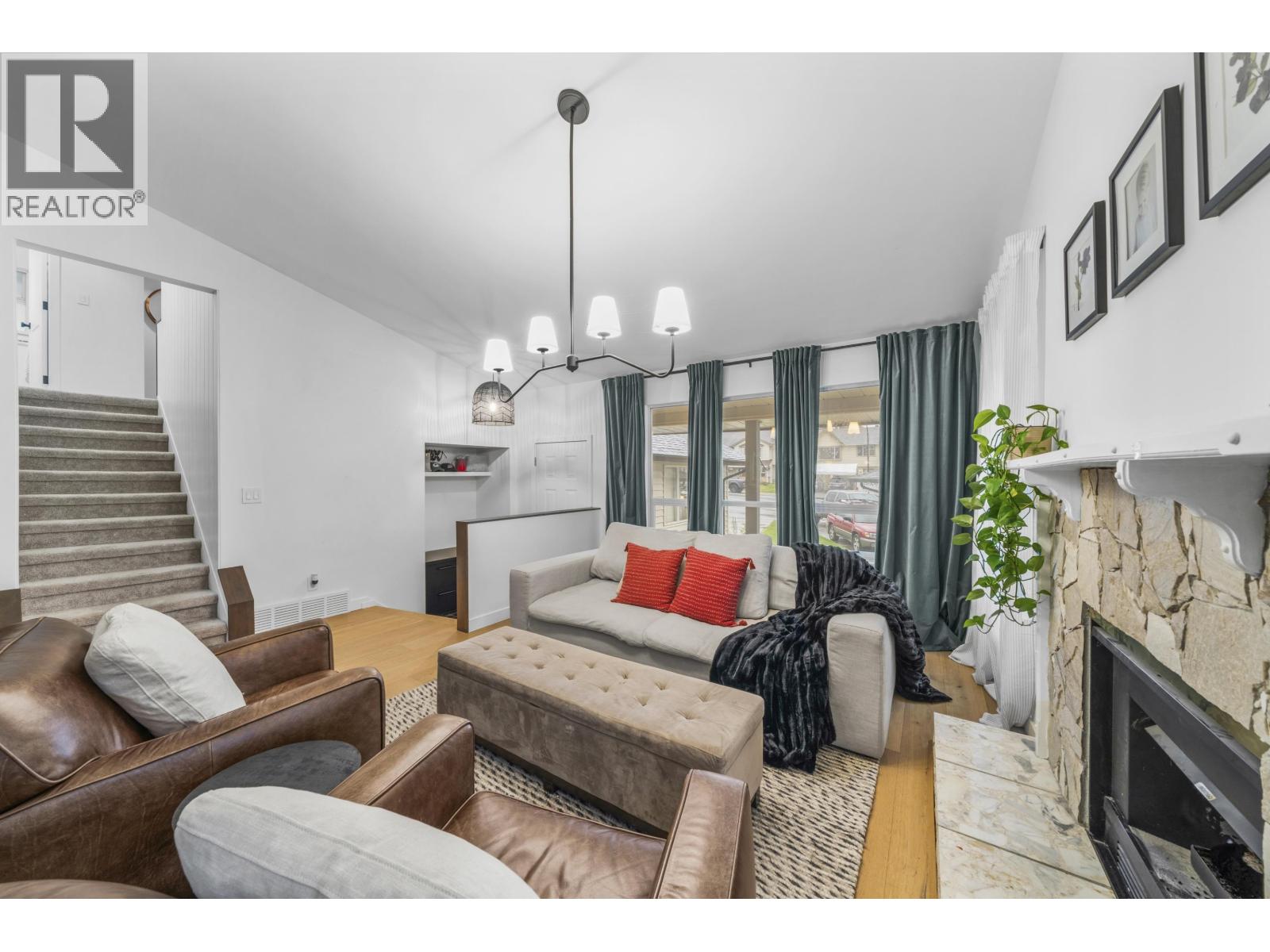 12432 Edge Street, Maple Ridge, British Columbia  V2X 0B3 - Photo 4 - R3067815