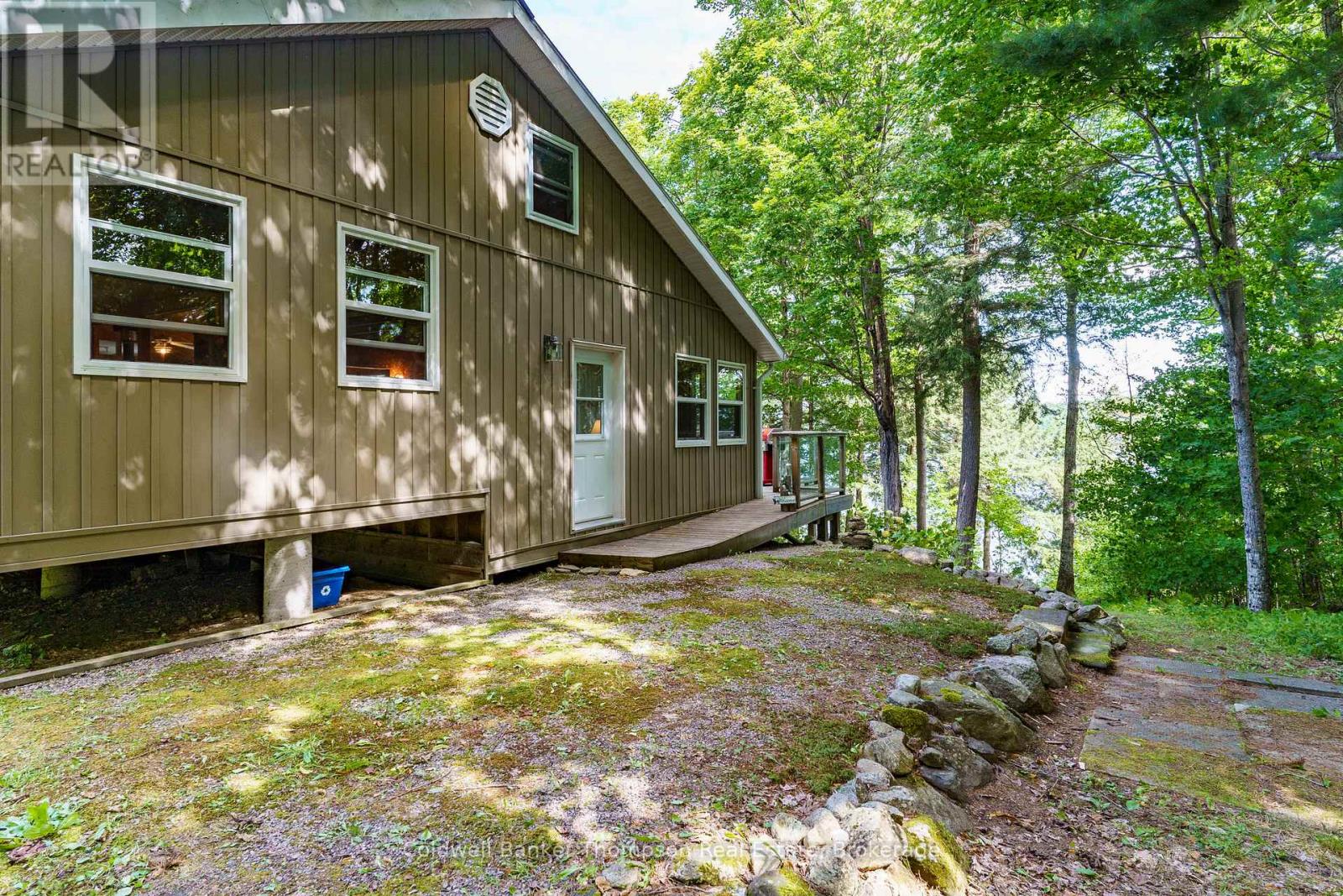 115 Sandwood Drive, Ryerson, Ontario  P0A 1C0 - Photo 10 - X12204336