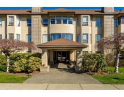 <div class="price">$414,900</div> 304 1488 Merklin Street, White Rock<br><div style="margin-bottom:8px;"><small>Homelife Benchmark Realty (Langley) Corp.</small></div><div class='bed_bath'>1 Bed | 1 Bath</div>