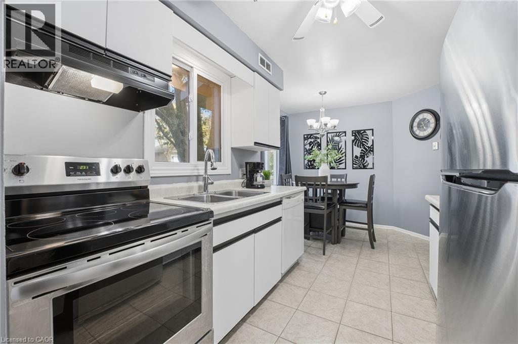 445 Kingscourt Drive Unit# 6, Waterloo, Ontario  N2K 3R4 - Photo 7 - 40786472