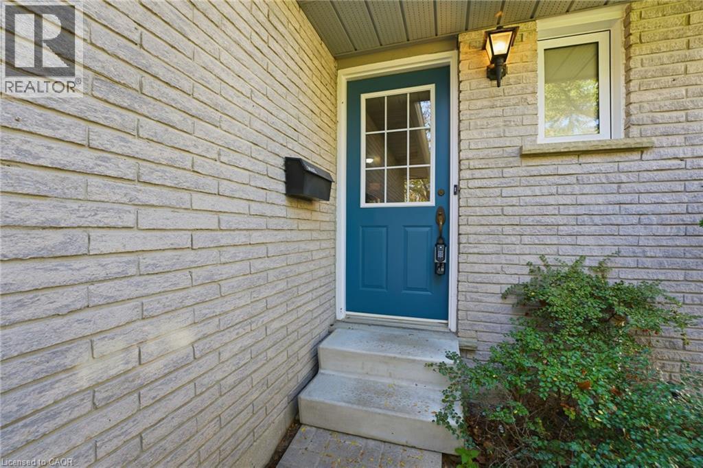 445 Kingscourt Drive Unit# 6, Waterloo, Ontario  N2K 3R4 - Photo 2 - 40786472