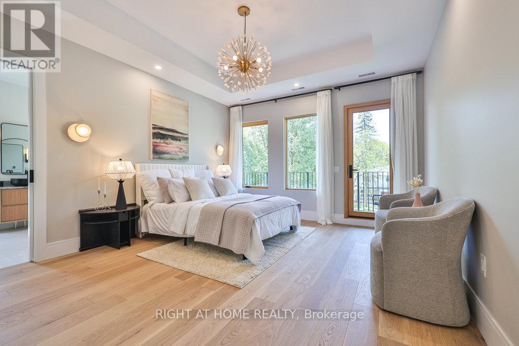 920 Calder Road, Mississauga, Ontario L5J 2N7 - Photo 25 - W12382615