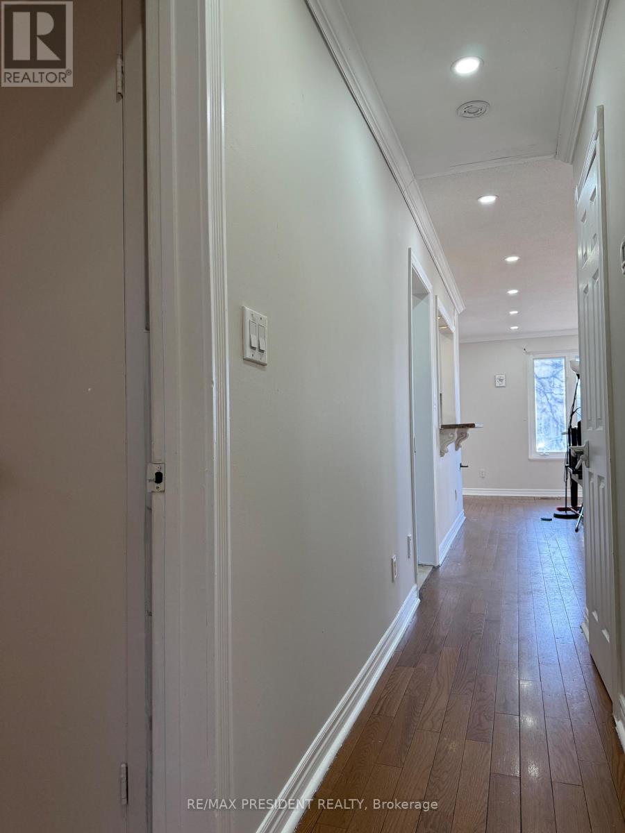 55 Esplanade Road, Brampton, Ontario  L6T 2C6 - Photo 17 - W12551122