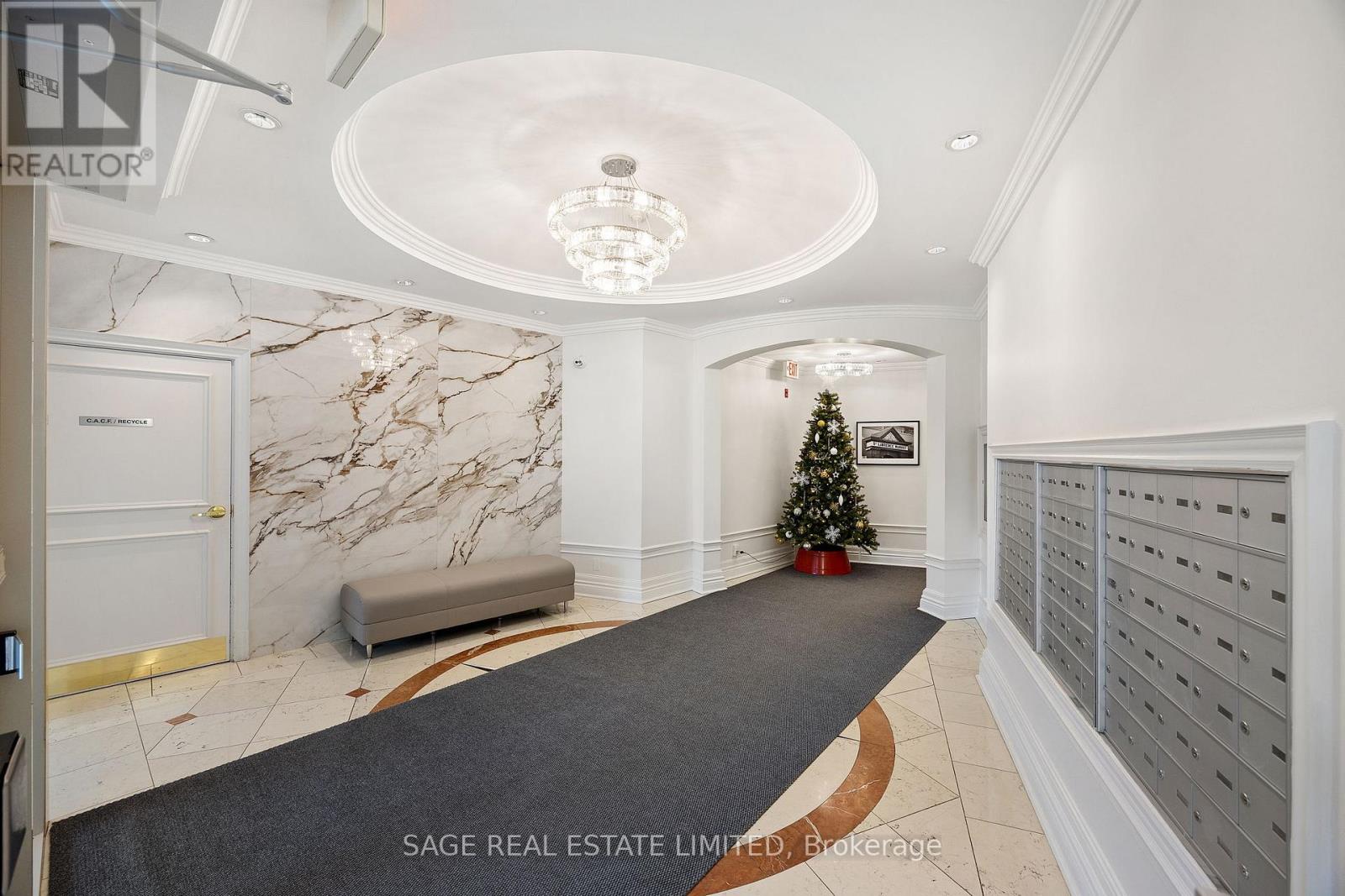 702 - 115 Richmond Street E, Toronto, Ontario  M5C 3H6 - Photo 3 - C12551682