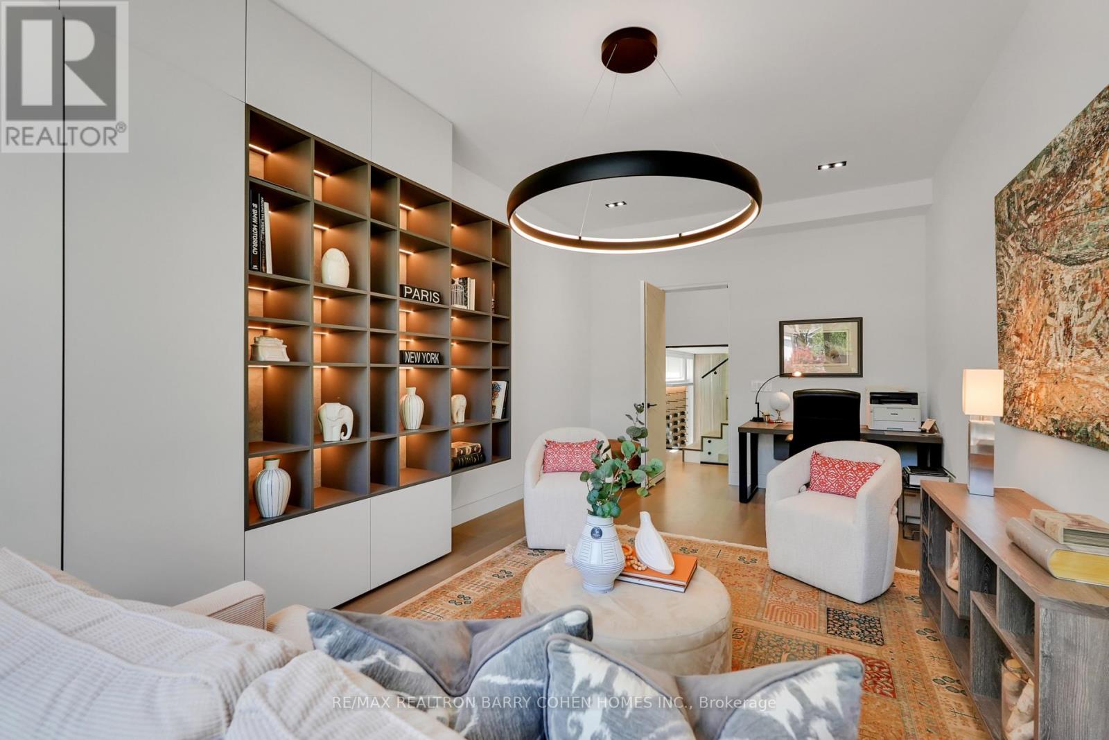 52 Elmsthorpe Avenue, Toronto, Ontario  M5P 2L7 - Photo 15 - C12551700