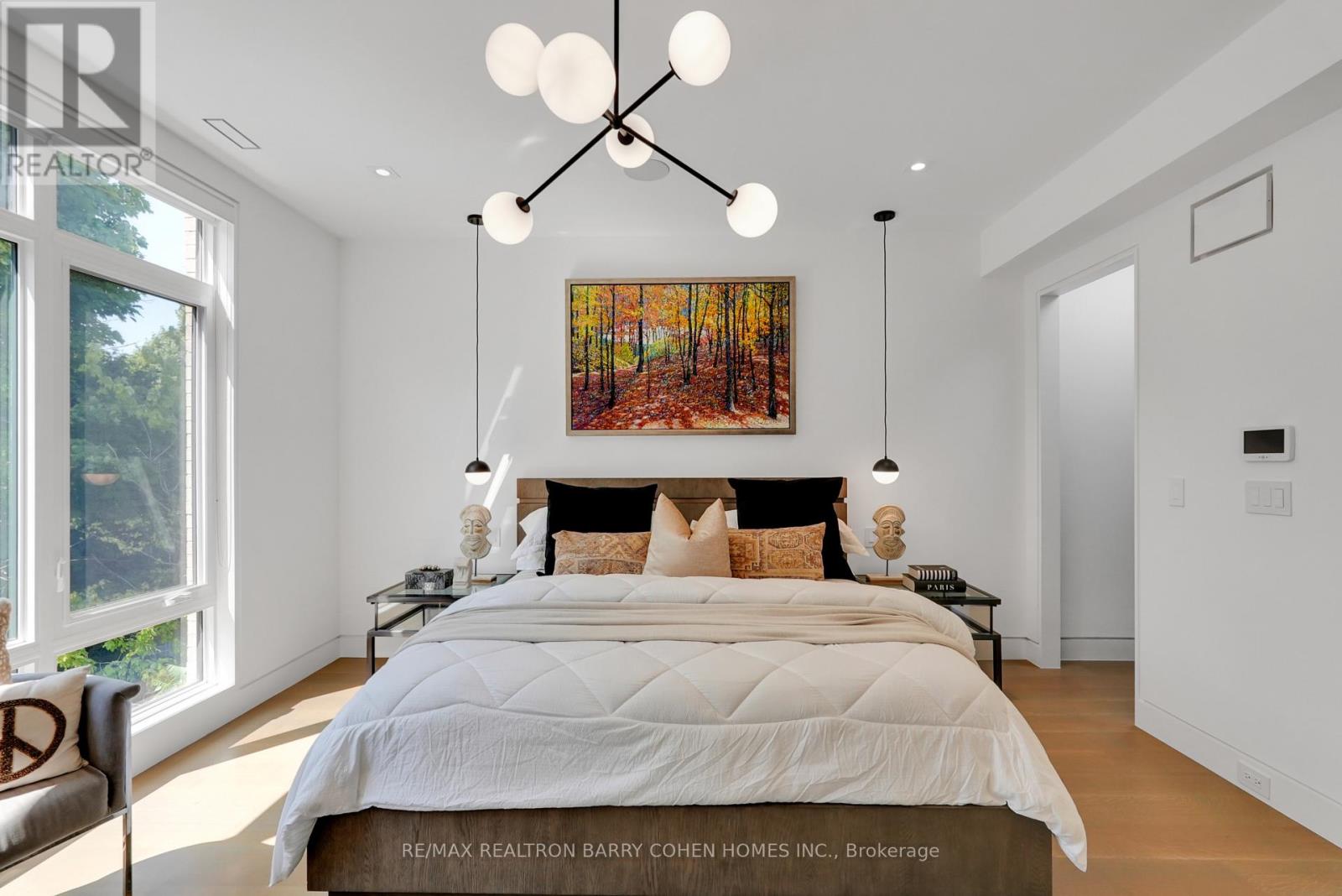 52 Elmsthorpe Avenue, Toronto, Ontario  M5P 2L7 - Photo 19 - C12551700