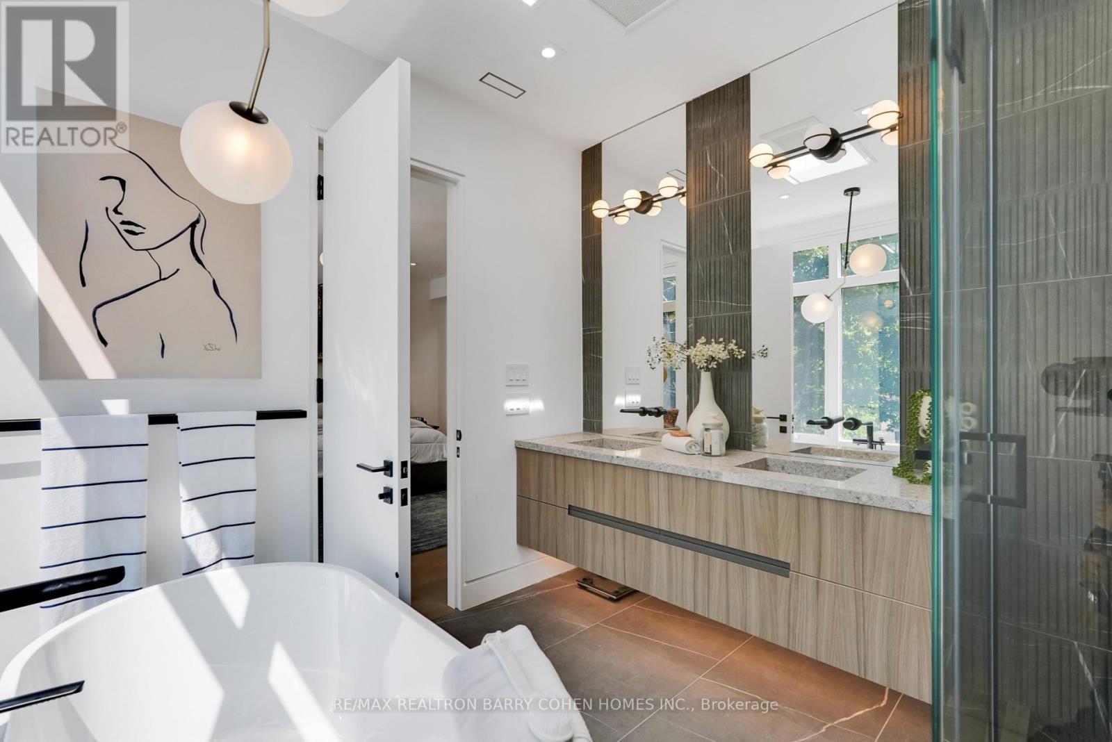 52 Elmsthorpe Avenue, Toronto, Ontario  M5P 2L7 - Photo 21 - C12551700