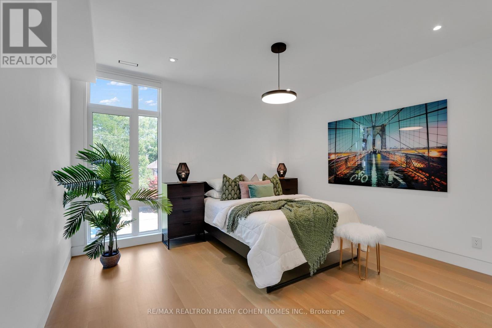 52 Elmsthorpe Avenue, Toronto, Ontario  M5P 2L7 - Photo 24 - C12551700