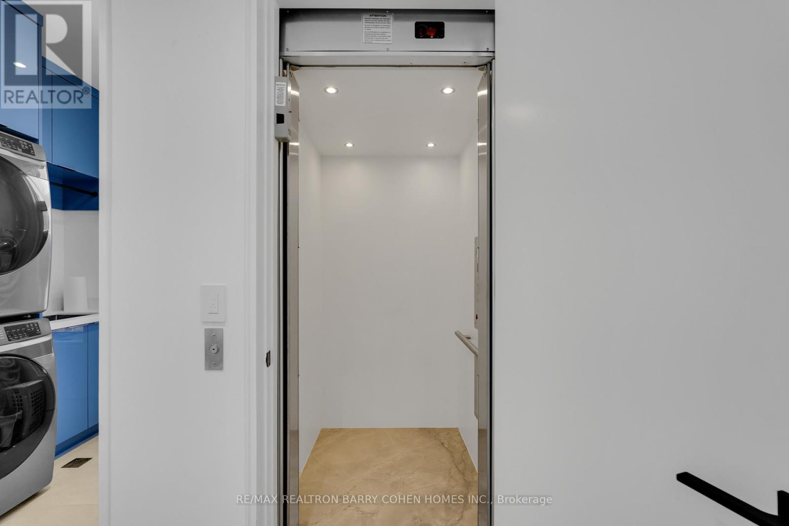 52 Elmsthorpe Avenue, Toronto, Ontario  M5P 2L7 - Photo 27 - C12551700