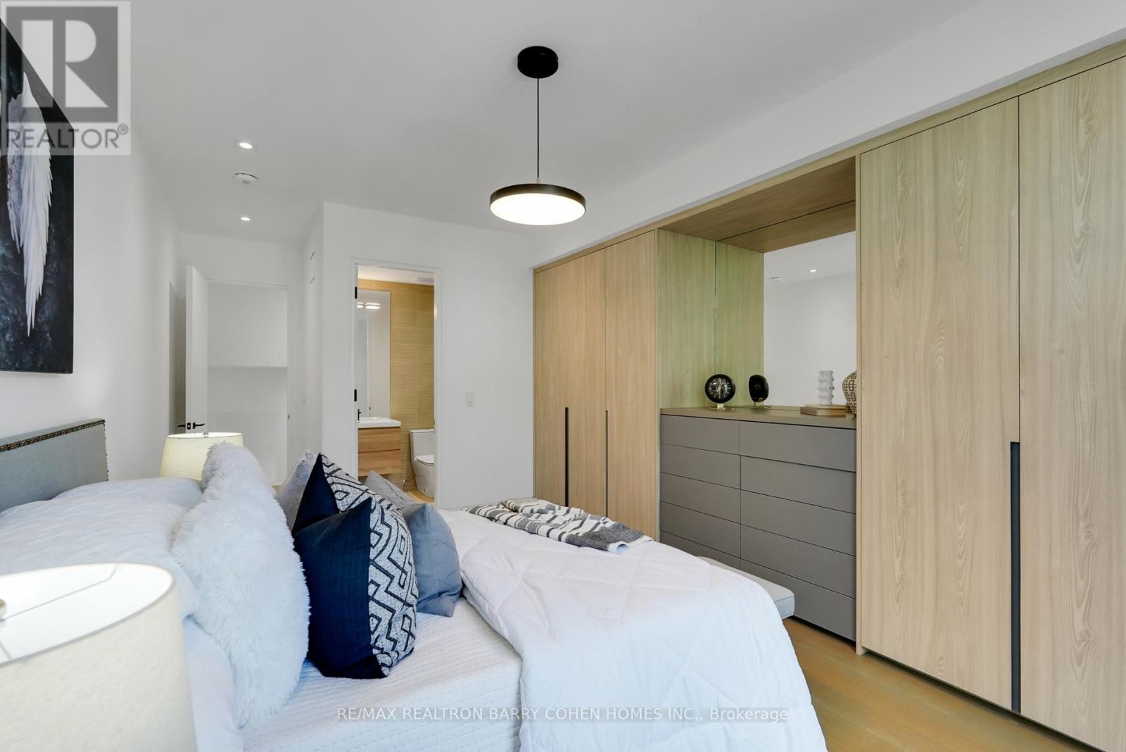 52 Elmsthorpe Avenue, Toronto, Ontario  M5P 2L7 - Photo 29 - C12551700