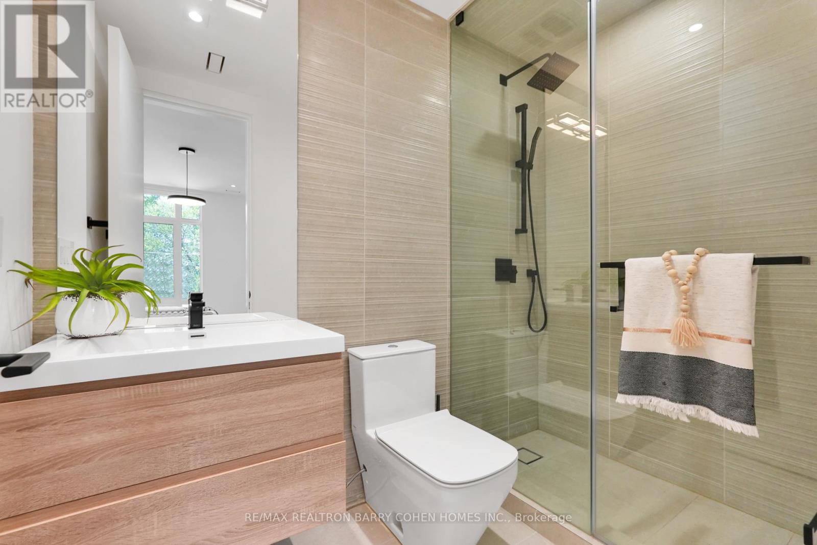 52 Elmsthorpe Avenue, Toronto, Ontario  M5P 2L7 - Photo 30 - C12551700