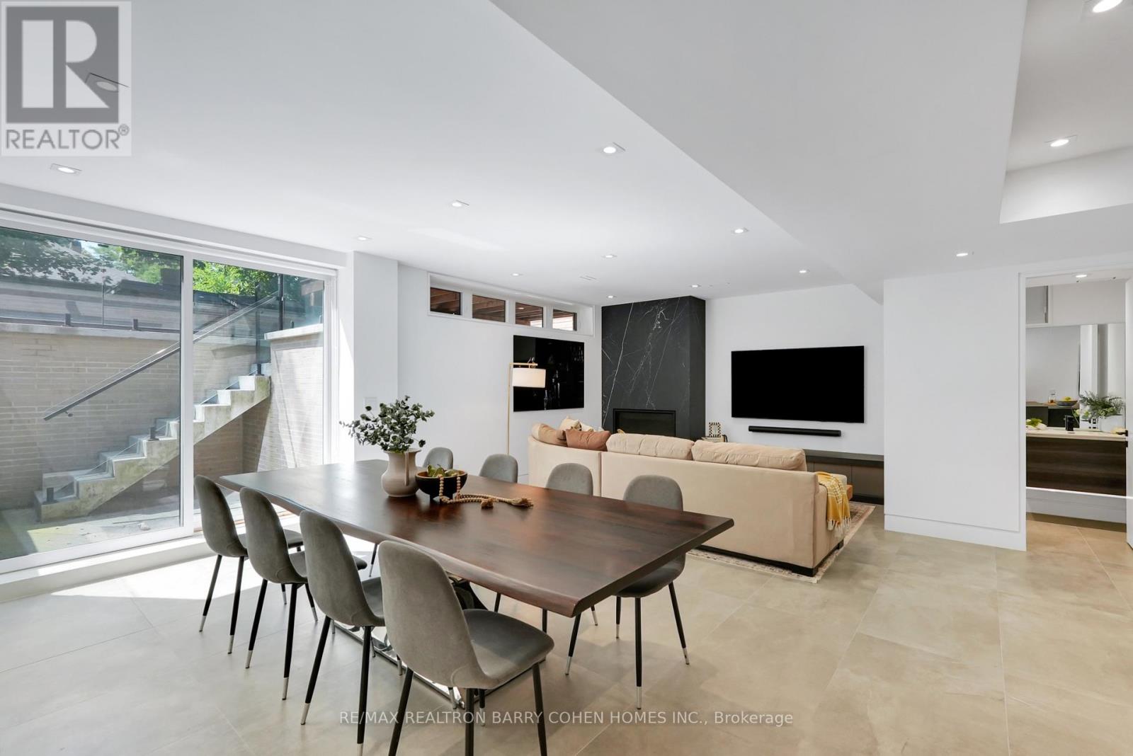 52 Elmsthorpe Avenue, Toronto, Ontario  M5P 2L7 - Photo 34 - C12551700