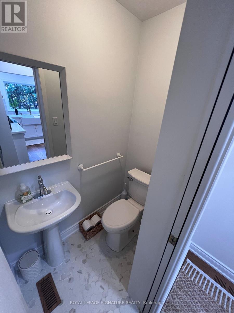 195 Upper Canada Drive, Toronto, Ontario  M2P 1T2 - Photo 11 - C12551706