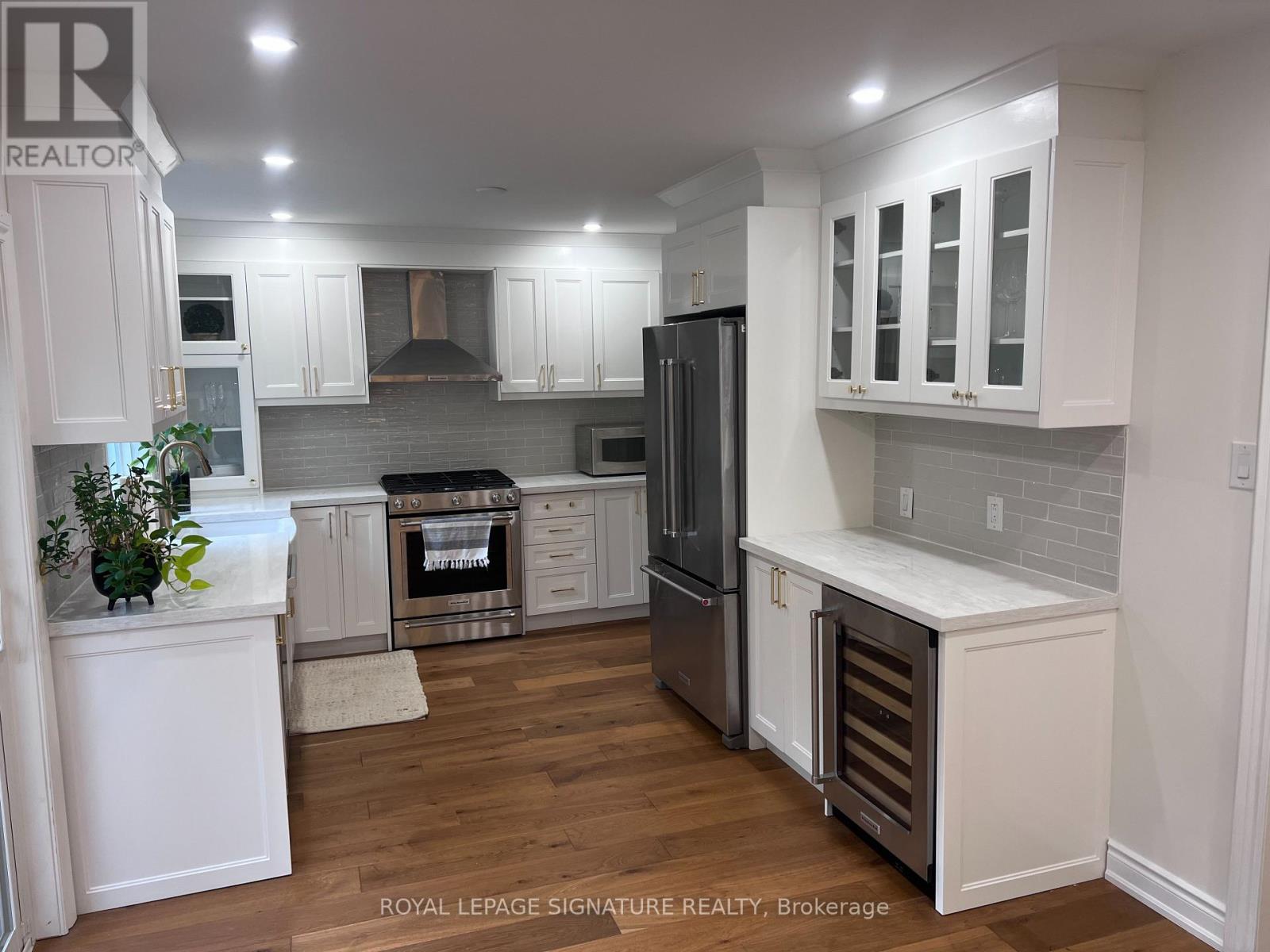 195 Upper Canada Drive, Toronto, Ontario  M2P 1T2 - Photo 9 - C12551706